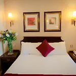 Albany House 3* Dublin