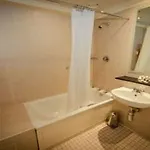 Albany House 3*