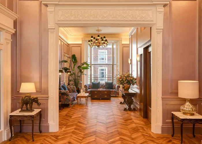 Albany House Hotel 3*