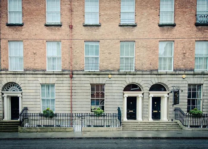 Albany House Hotell