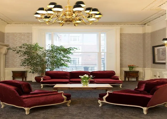 Albany House