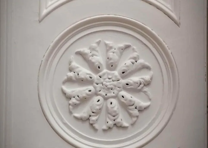 Albany House מלון