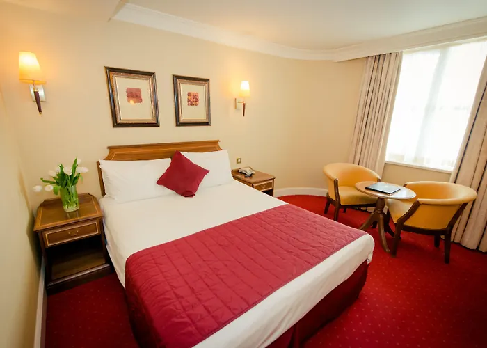 Albany House Hotell 3*