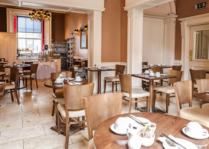 Albany House Hotell