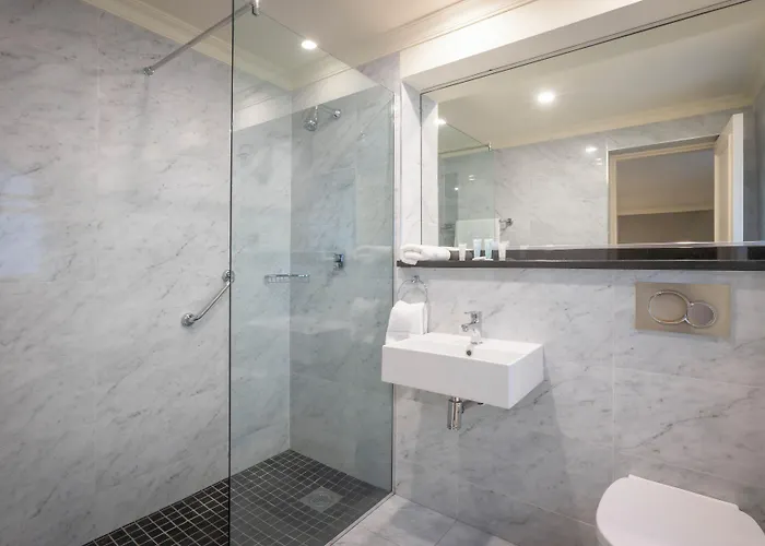 فندق Albany House 3*