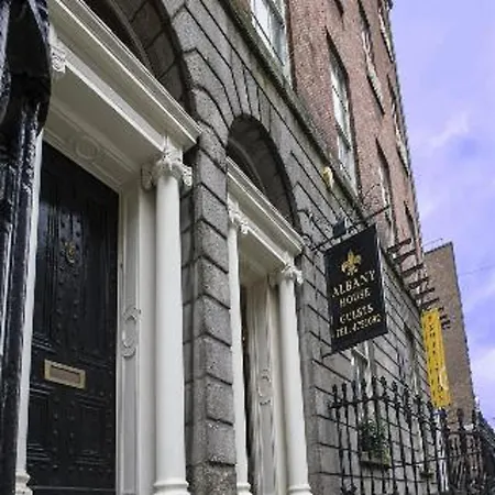Albany House Отель