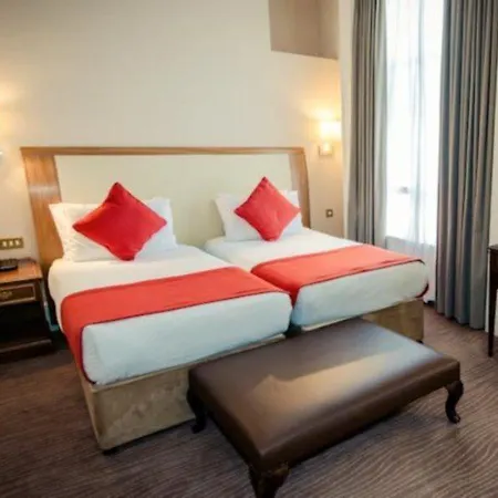 Albany House Отель 3*
